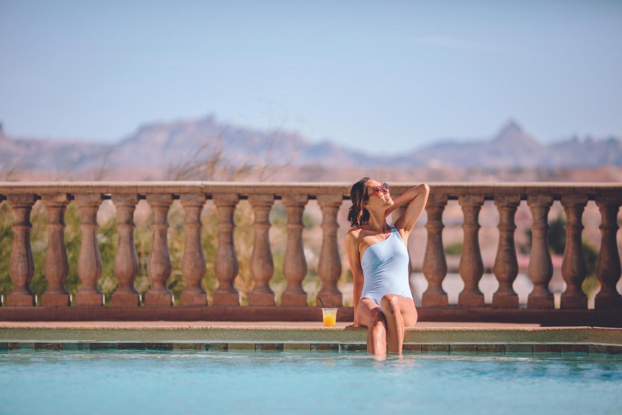 Harrah'S Laughlin Beach Resort & Casino Exterior photo