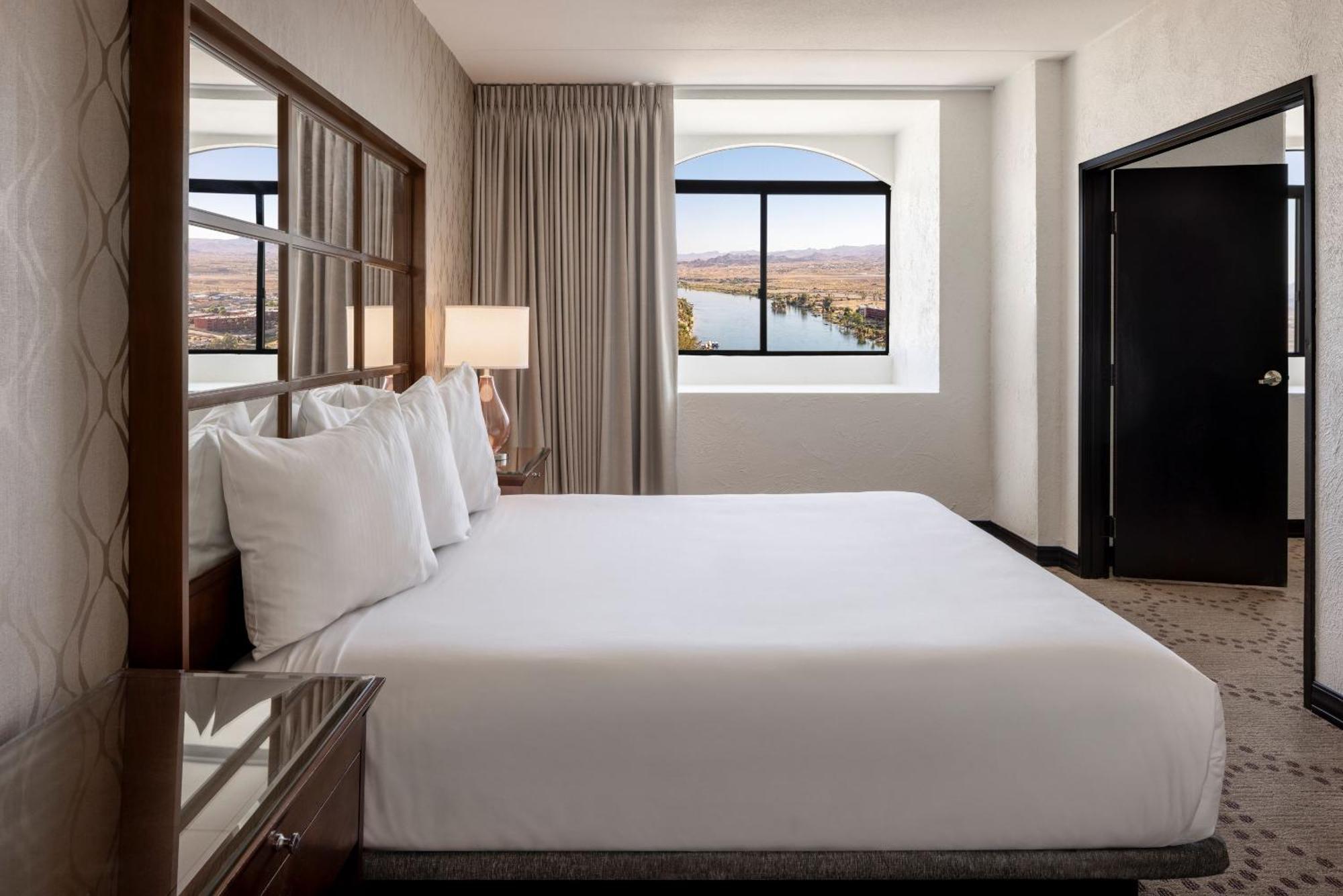 Harrah'S Laughlin Beach Resort & Casino Exterior photo